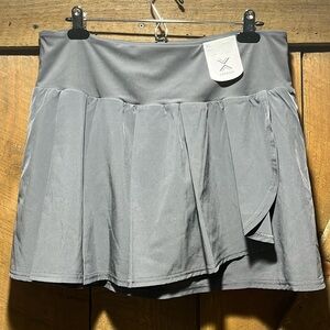 NWT: Xersion Pleated Skort Woman Large Athletic Skirt/Shorts Quick Dri